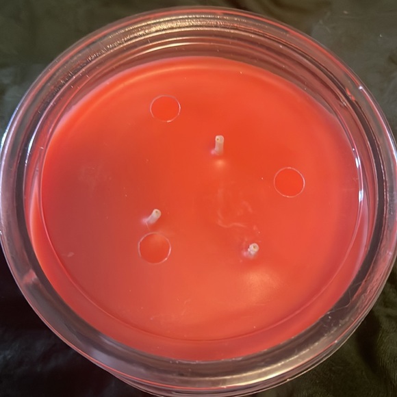 Mainstays Cranberry Mandarin BRAND NEW candle - Picture 2 of 2